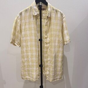 Men's Short-Sleeve Button-Down Shirt in Pale Yellow Plaid